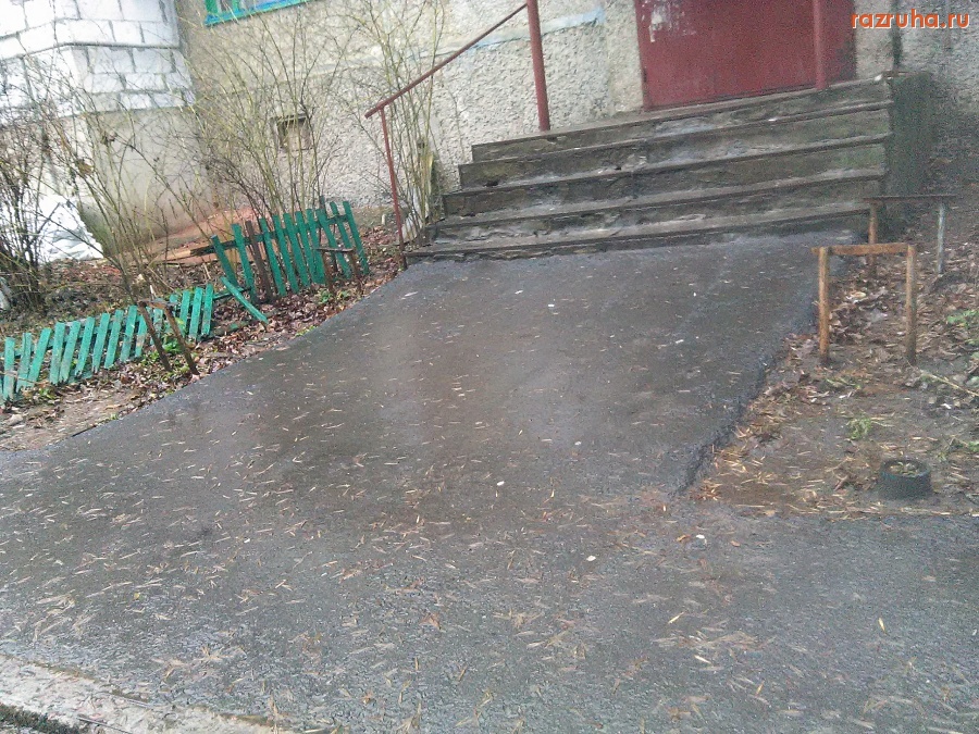 Курск - Лавки у подъездов