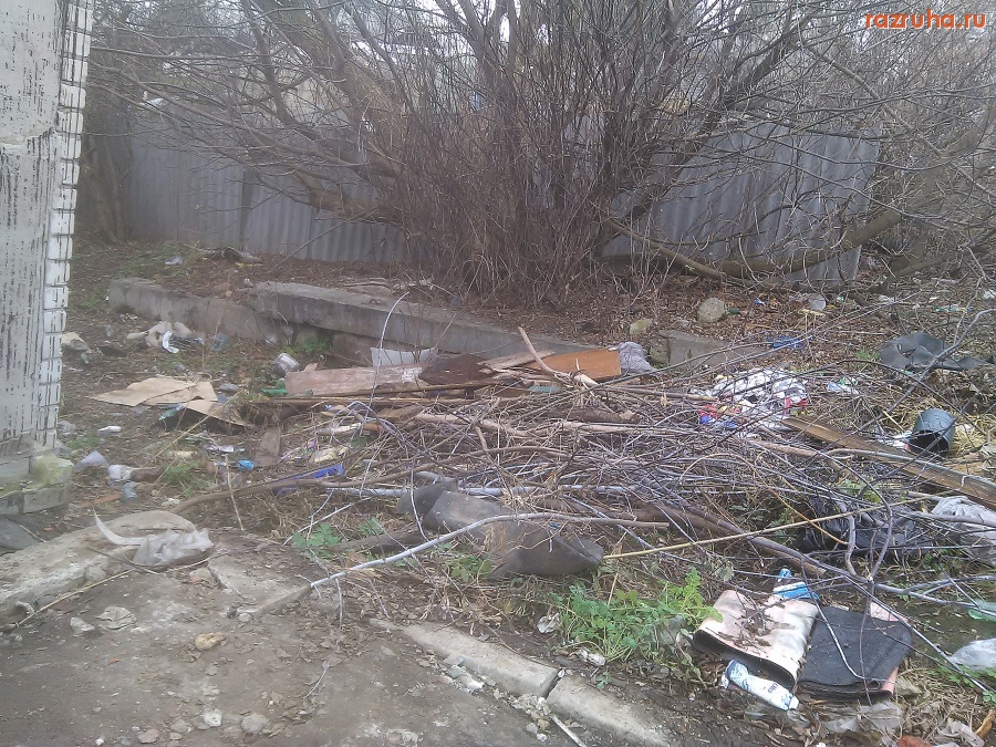 Курск - Гадят в гаражах