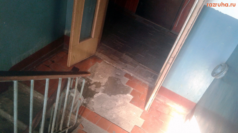 Курск - Подъезд общежития