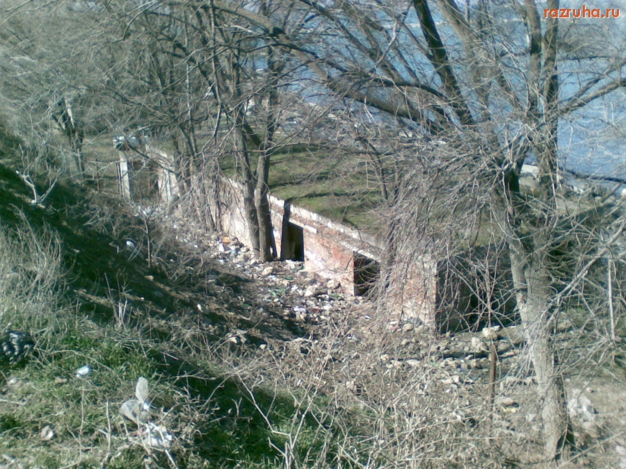 Махачкала - Старый дом на берегу моря