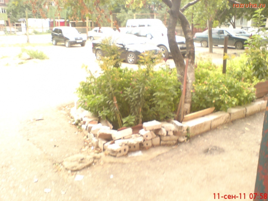 Махачкала - Мусор у подъезда