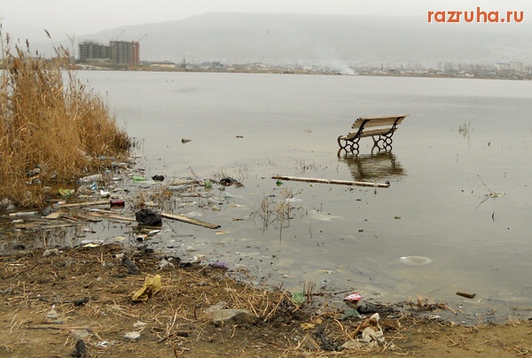 Махачкала - Место встречи Водяного и Русалки