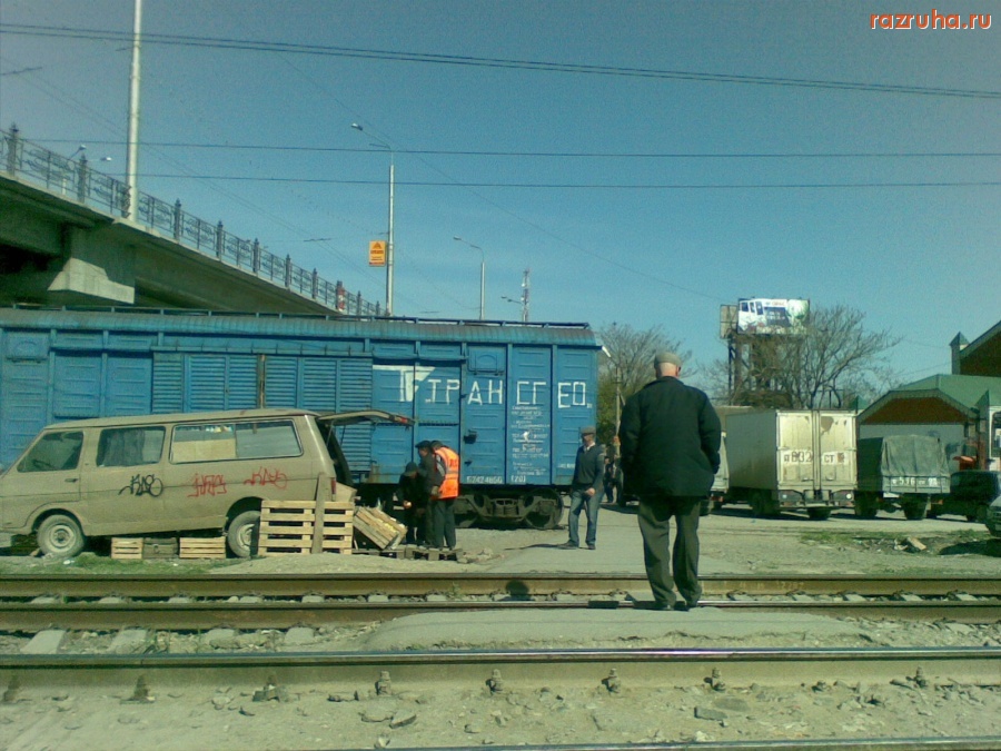 Махачкала - Поезда ездят по дороге