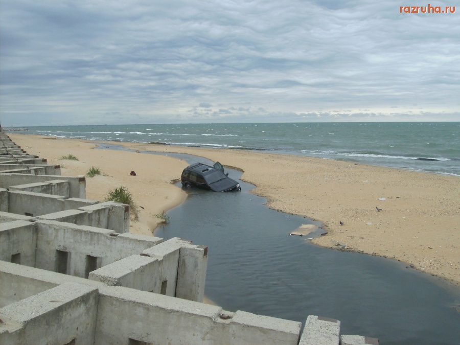 Махачкала - Джип в канализации