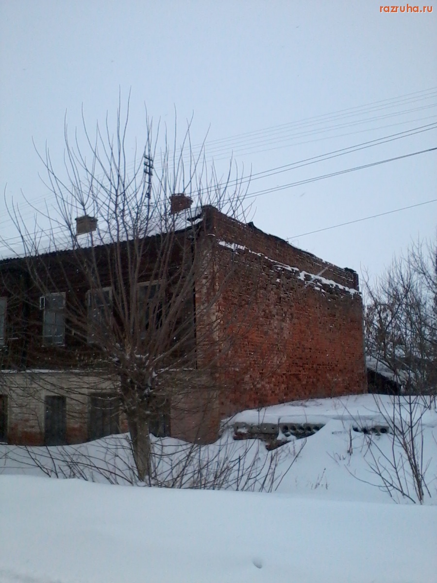 Юрьевец - Заброшенные дома на центральной улице города