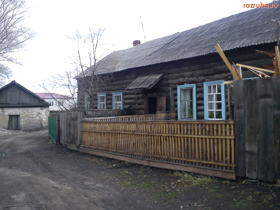 Залари - В этом доме скоро потолок рухнет