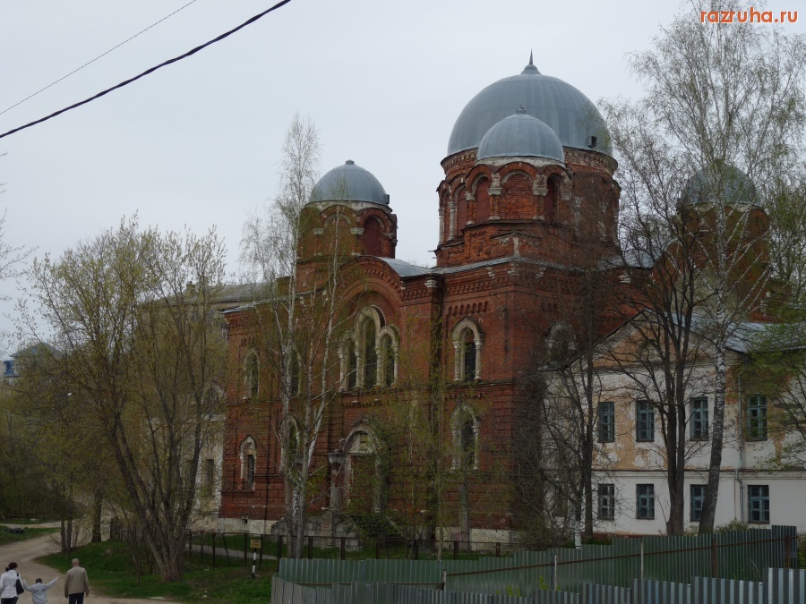 Калуга - Храм в архиве а архив в храме