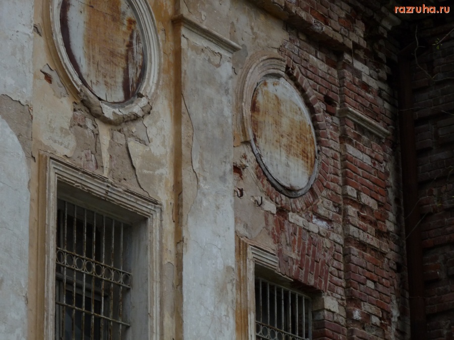 Калуга - Фасад правой стороны