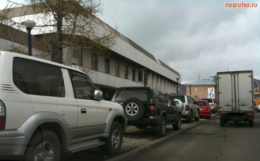 Петропавловск-Камчатский - тротуары у нас для...