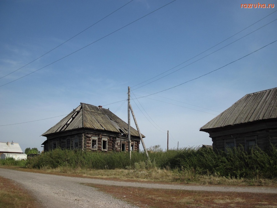 Кемеровская область - Два домика на краю деревни