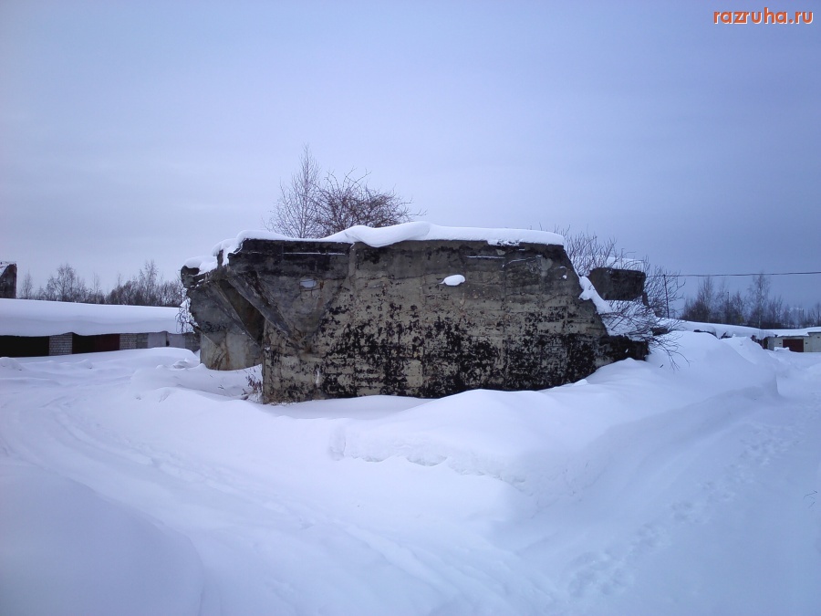 Нерехта - бетонные сооружения по дороге к горводоканалу