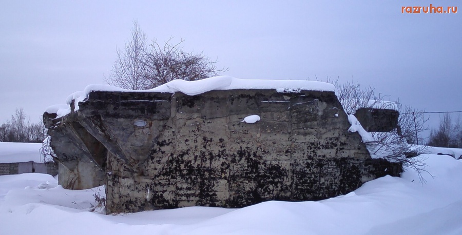 Нерехта - бетонные сооружения по дороге к горводоканалу