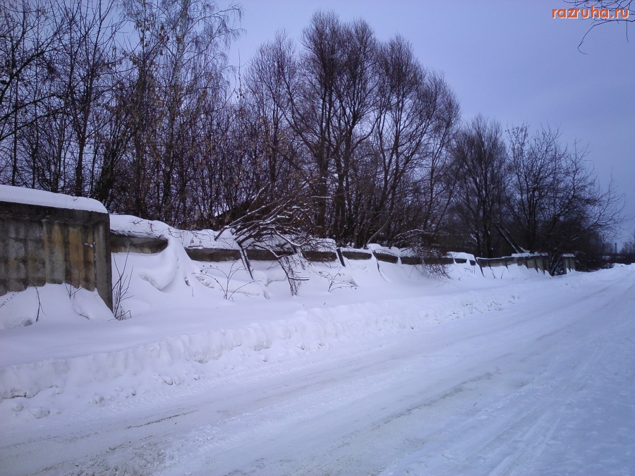 Нерехта - Покосившийся местами дырявый забор