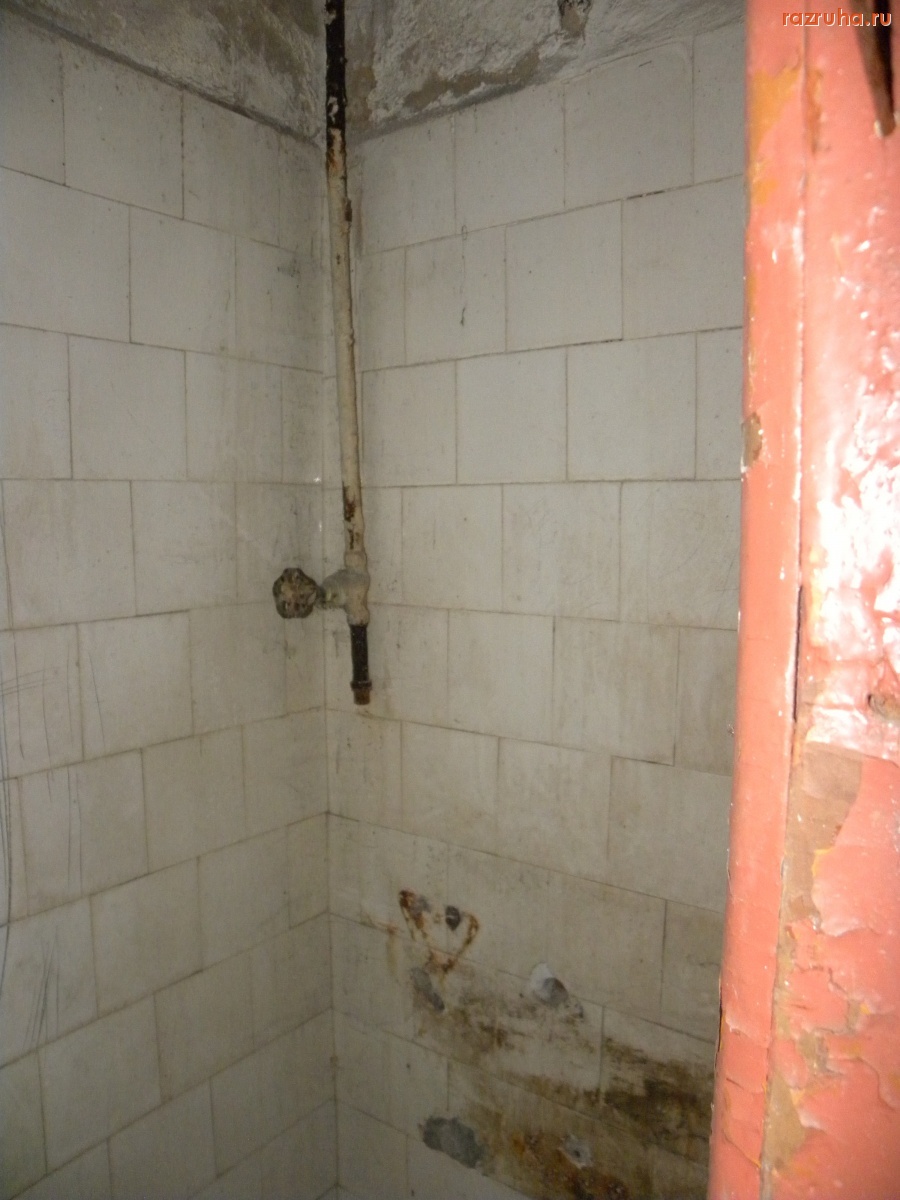 Королев - Душ на стадионе ВЫМПЕЛ