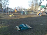 Усмань - Детская площадка, центр г.Усмань, около школы исскств