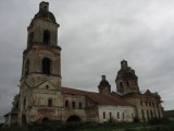 Углич - И снова - церквушка в разрухе