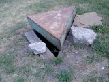 Курск - Треугольная яма с треугольной крышкой