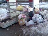 Курск - Ещё мусор на остановке